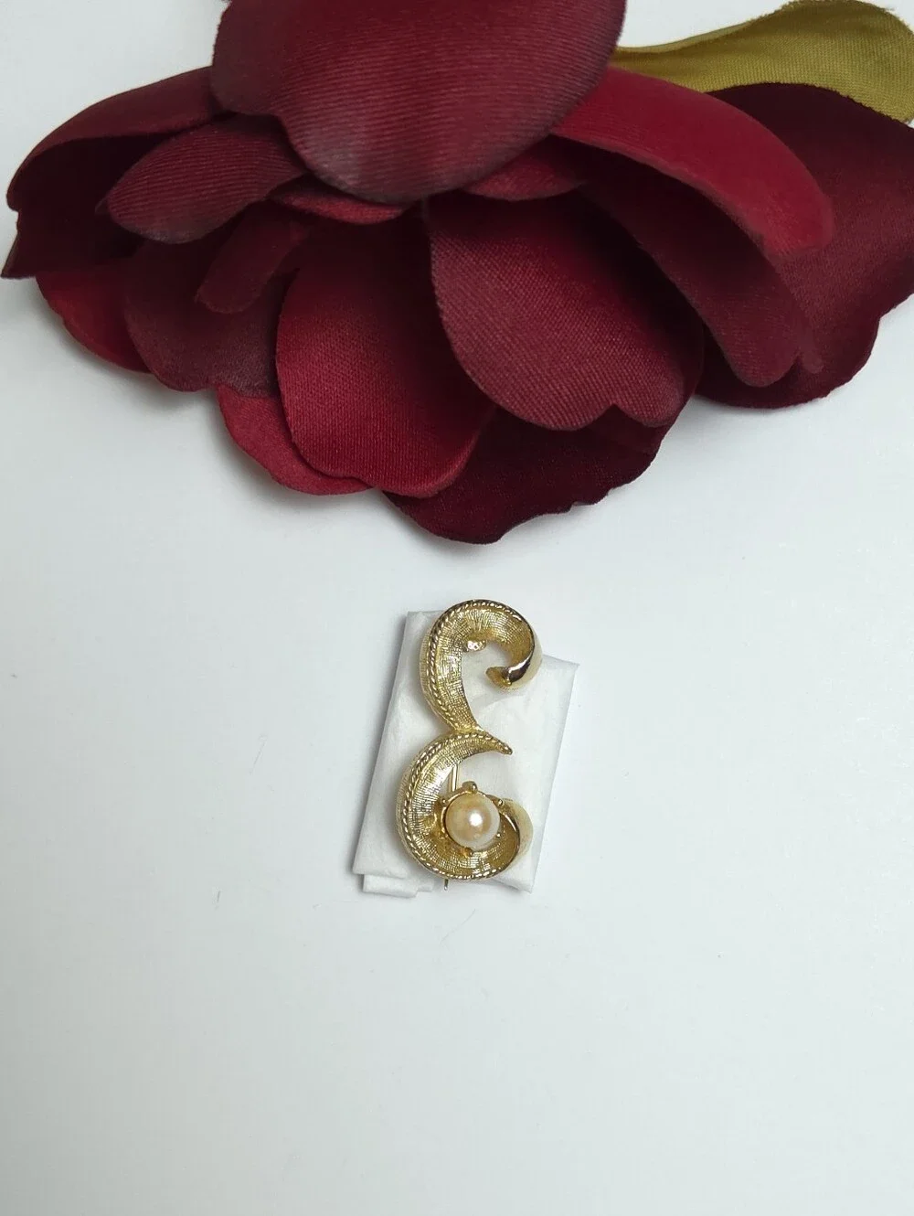Vintage Textured Gold Plated & Genuine Pearl Letter E or Swirl Brooch